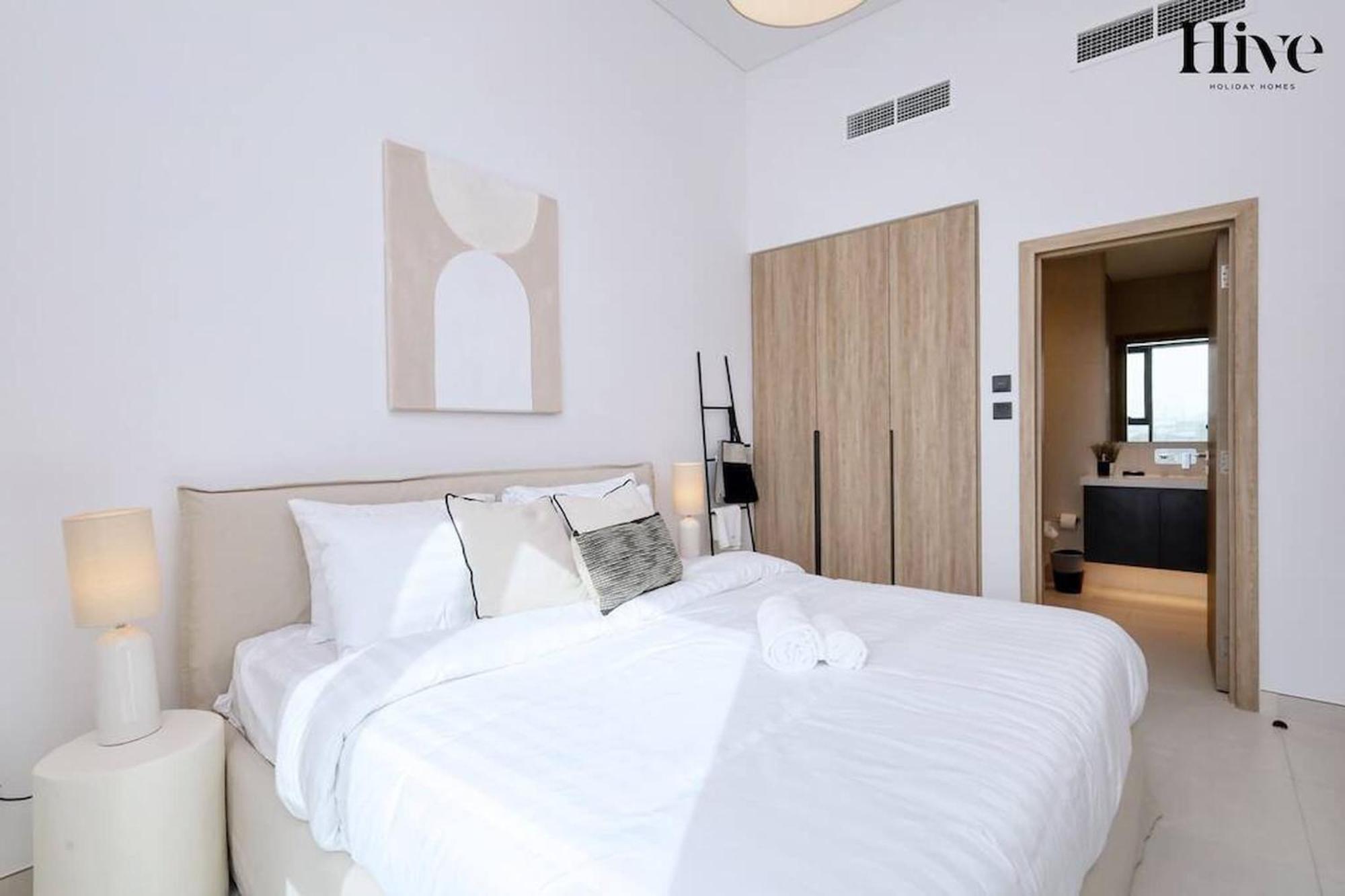 7 By Aurora 203 Apartment Dubai