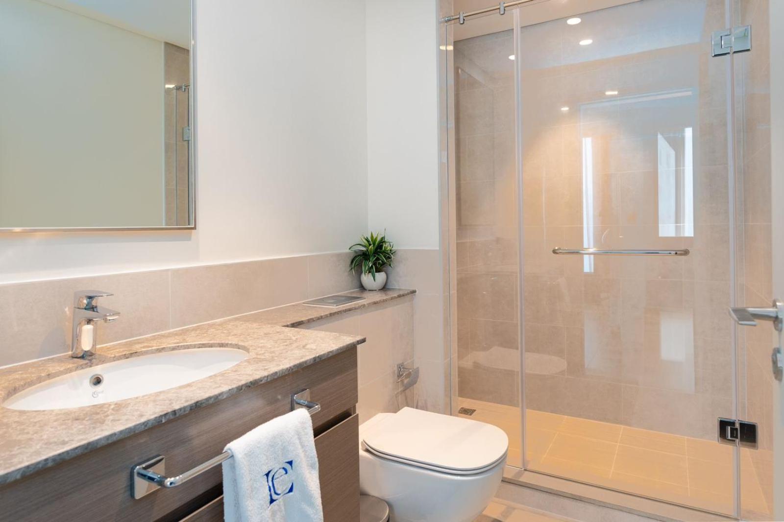 Luxury Escapes - Stylish 2br With View In Downtown * Dubai