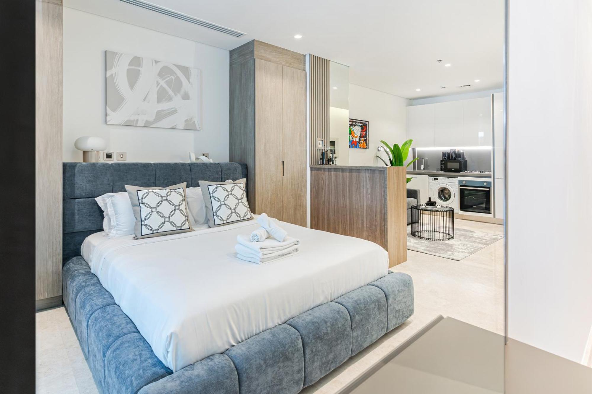 Lux In Downtown In The Sterling By Omniyat Dubai