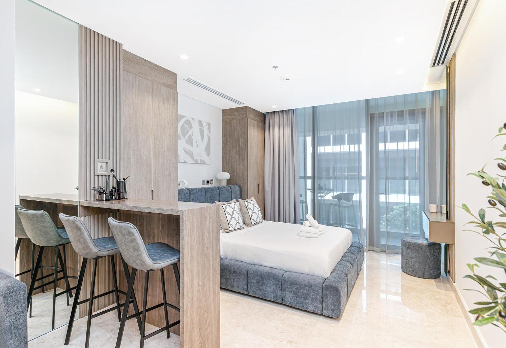 Lux In Downtown In The Sterling By Omniyat Apartment Dubai