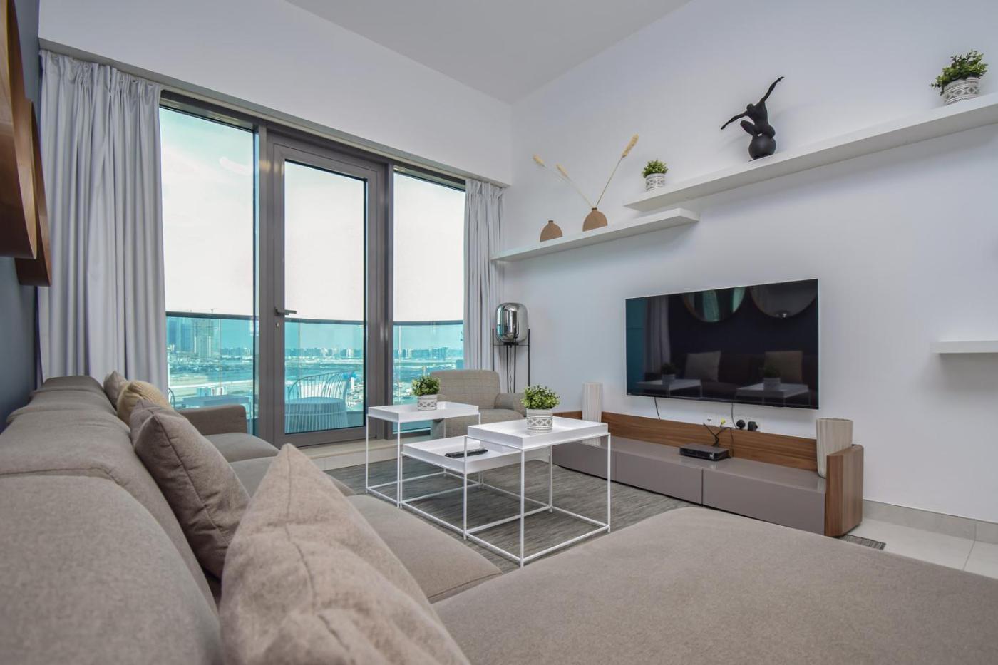 Elegant 2br View With Rooftop Pool The Bay *