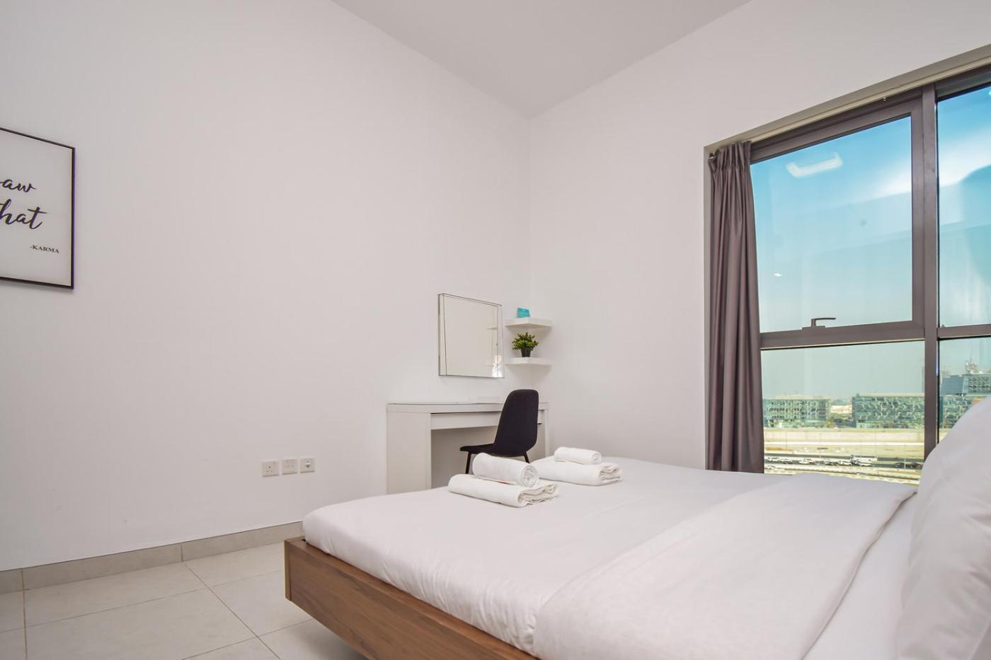 Elegant 2br View With Rooftop Pool The Bay * Dubai