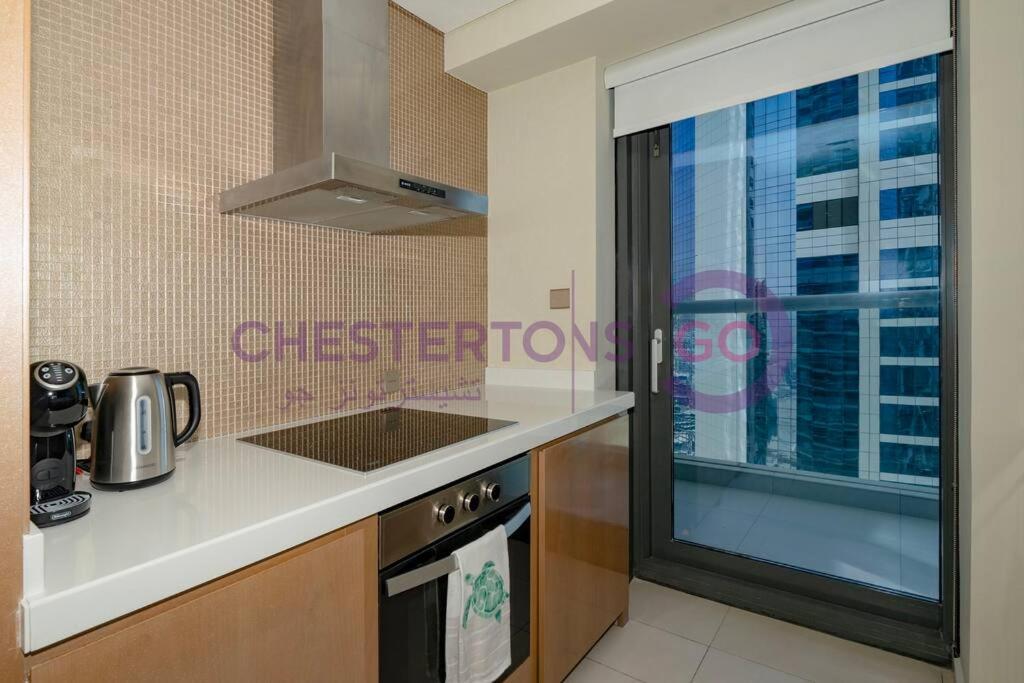 Chestertons Go - Damac Paramount Towers - Business Bay Apartment *