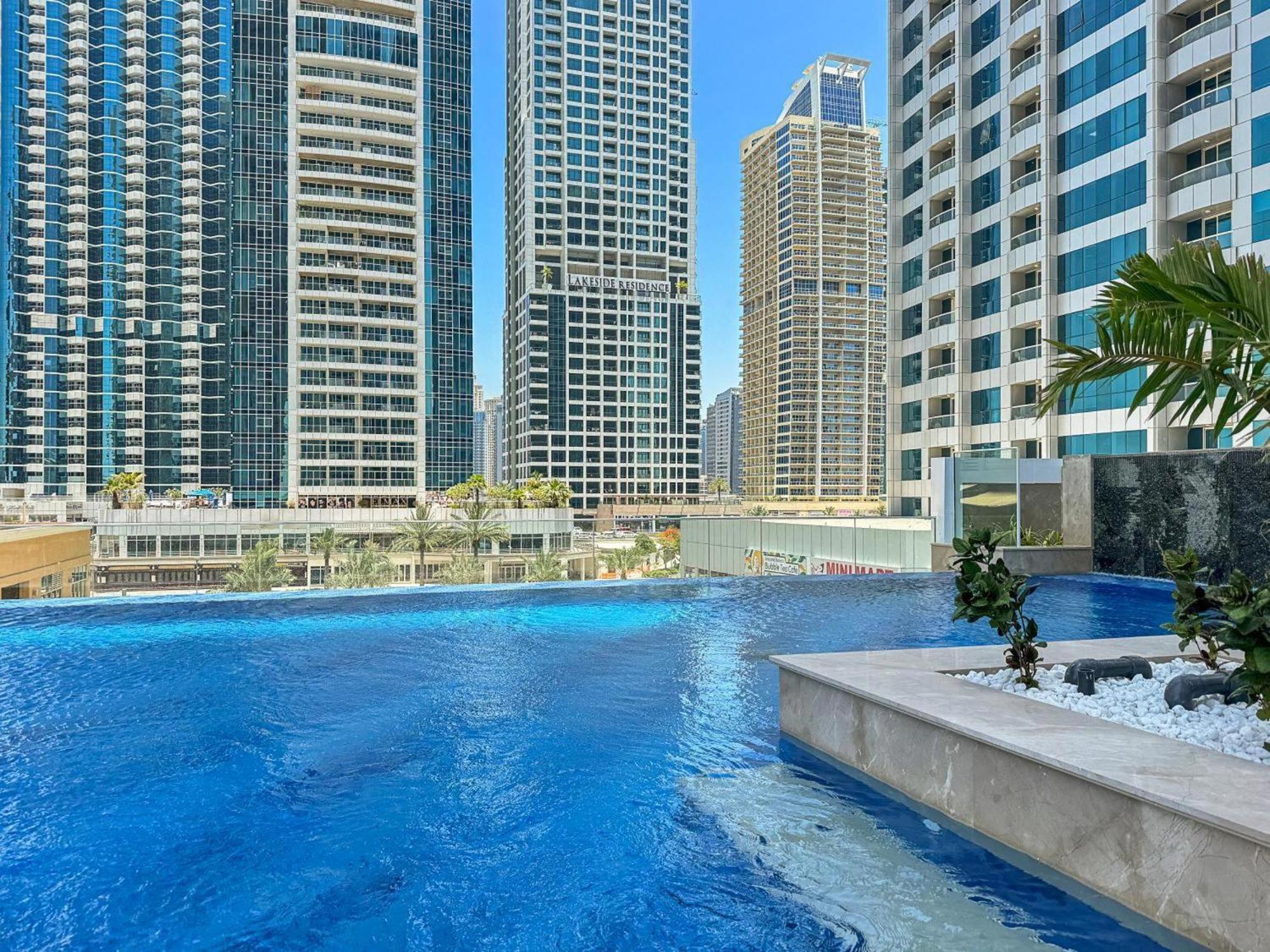 Fam Living - Me Do Re Tower - Brandnew 1bedroom