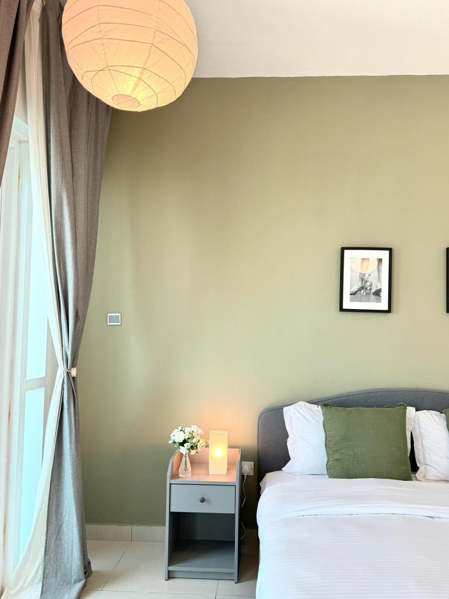 Onetree Vaction Homes-private In Shared Homestay Dubai
