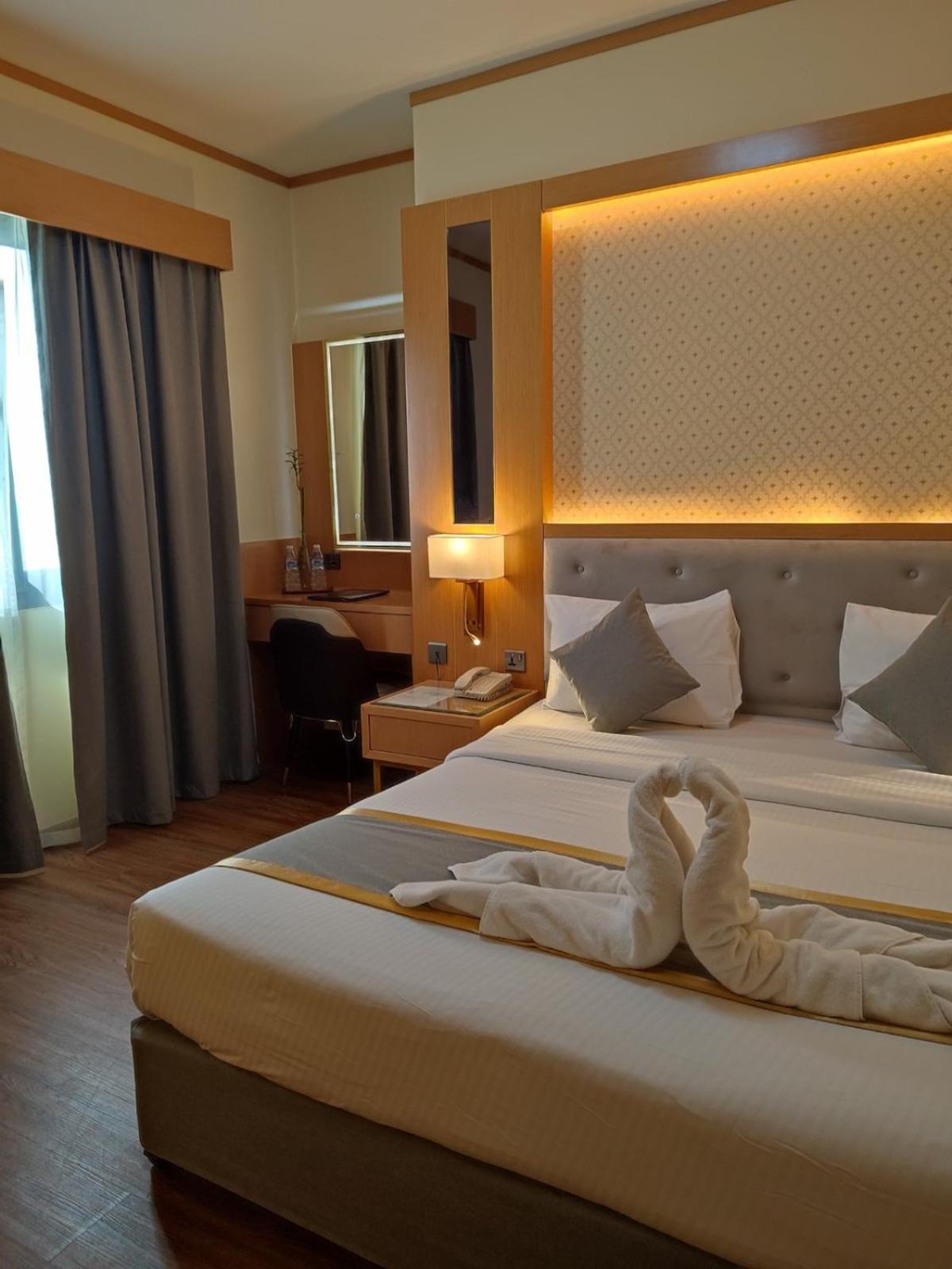 Hotel York International 3*