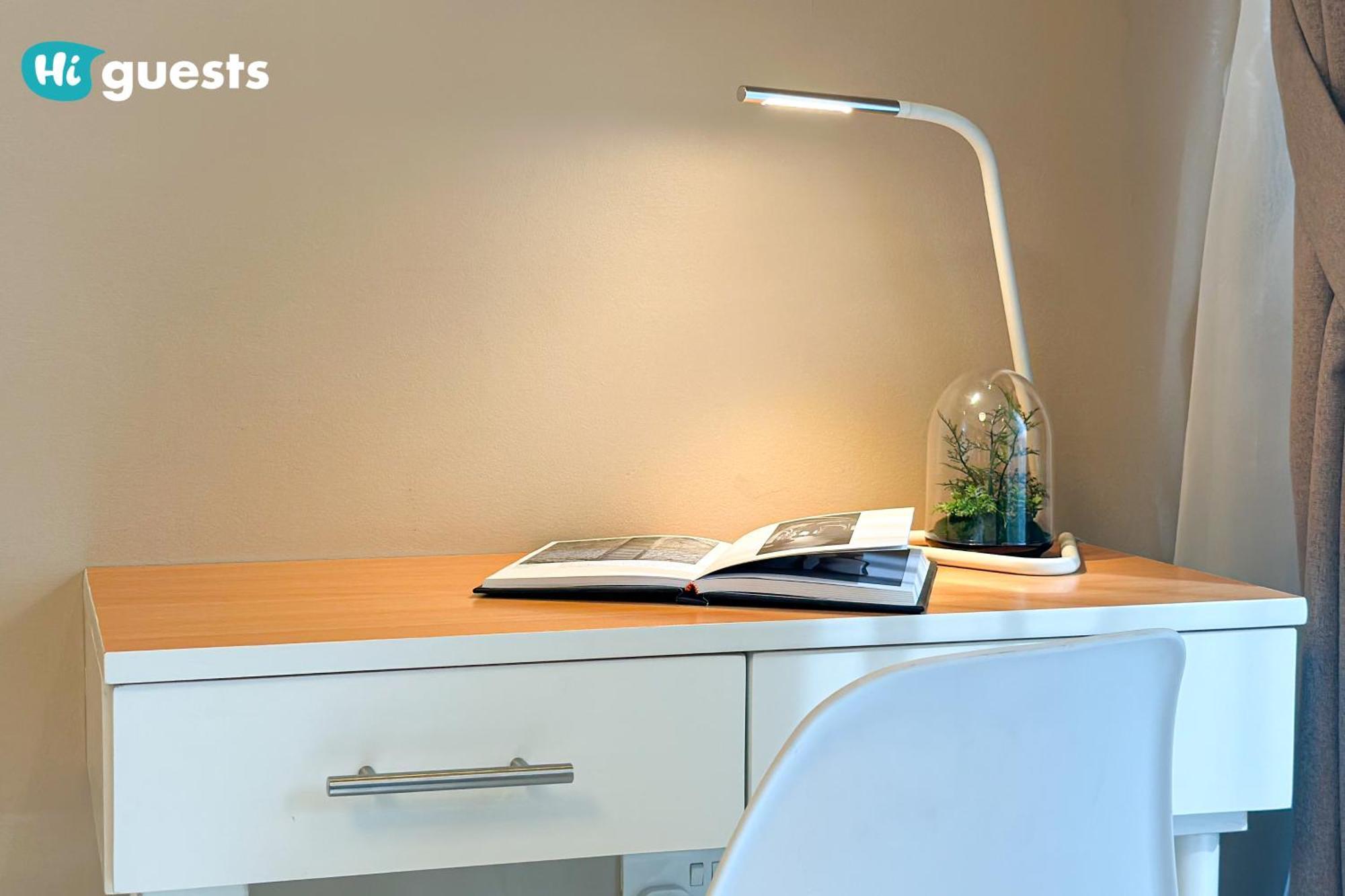 Apartment Higuests - Stylish Urban Escape In Waves Tower By Kasco Dubai