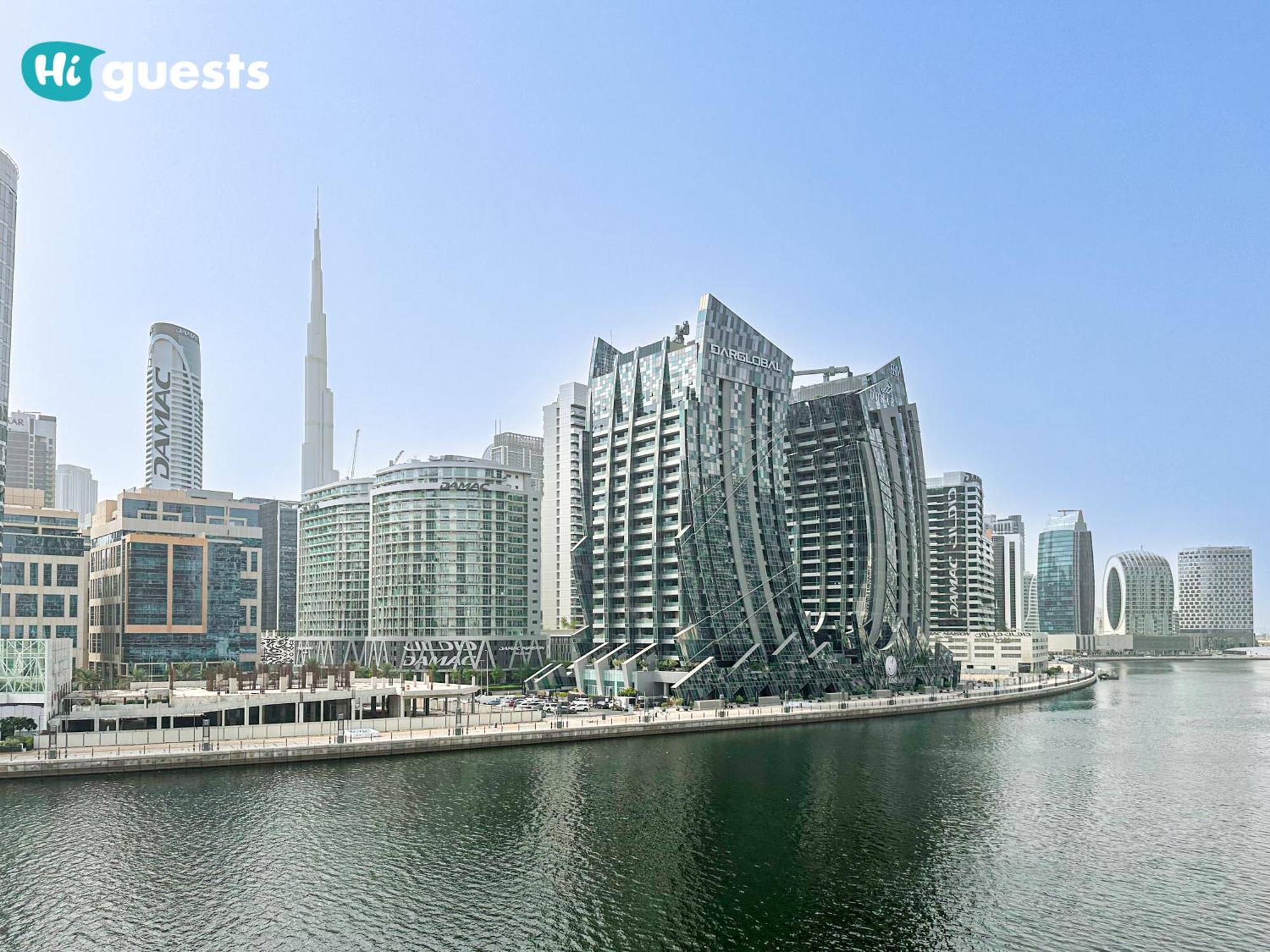 Higuests - Stylish Urban Escape In Waves Tower By Kasco *
