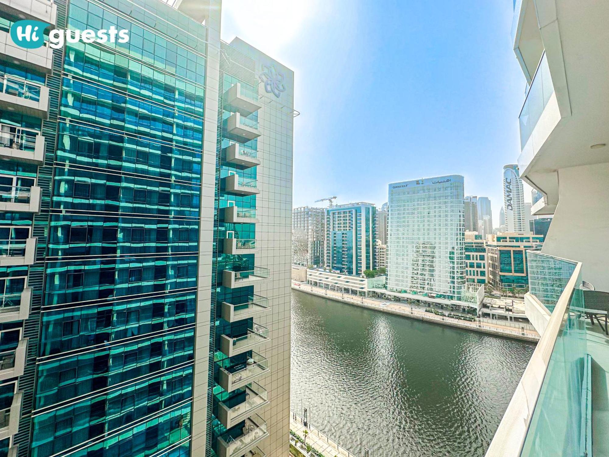 Higuests - Stylish Urban Escape In Waves Tower By Kasco Apartment *