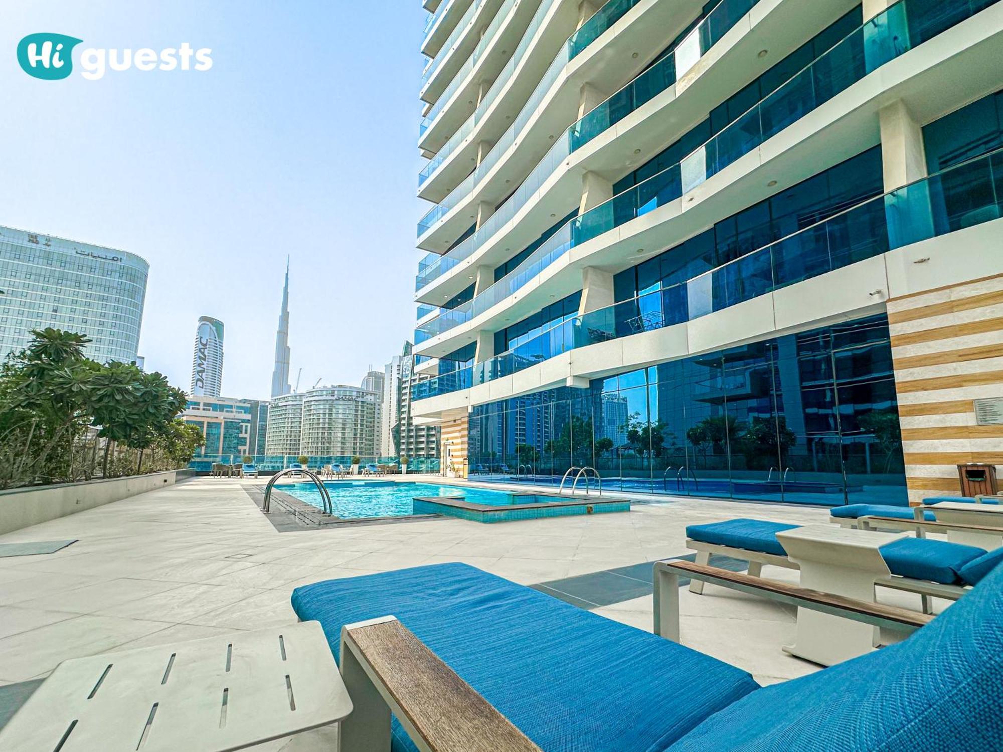 Higuests - Stylish Urban Escape In Waves Tower By Kasco
