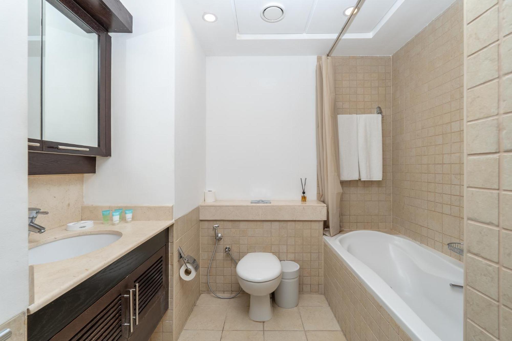Charming 1br - Downtown, Apartment *