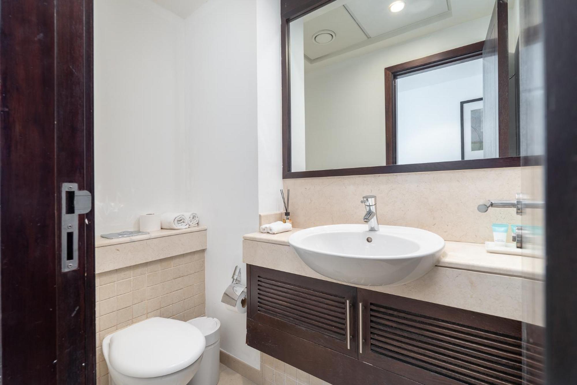 Charming 1br - Downtown,