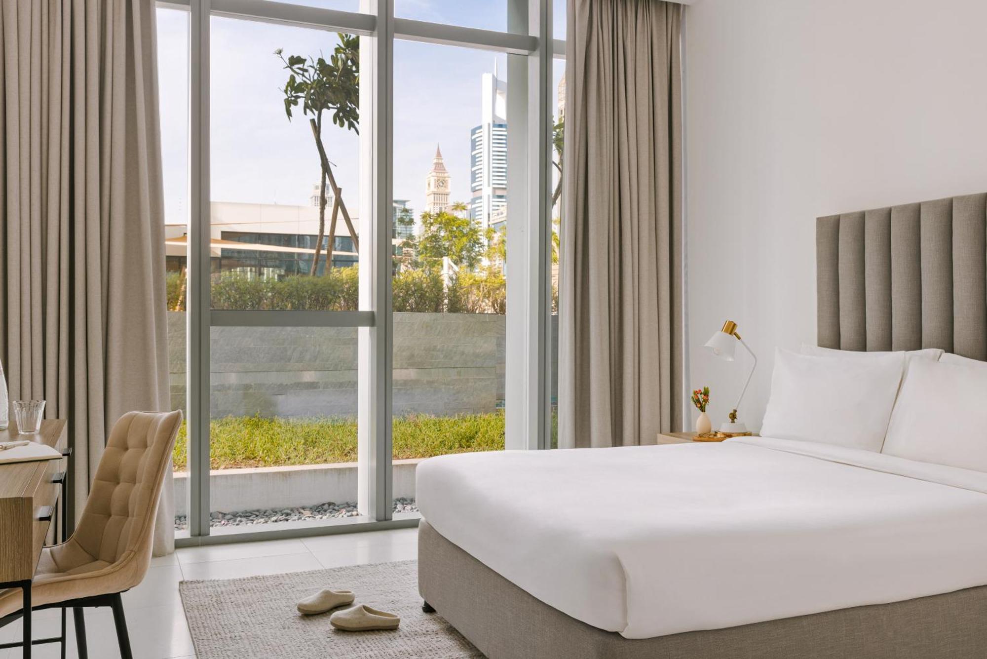 Sonder Downtown Towers 4*