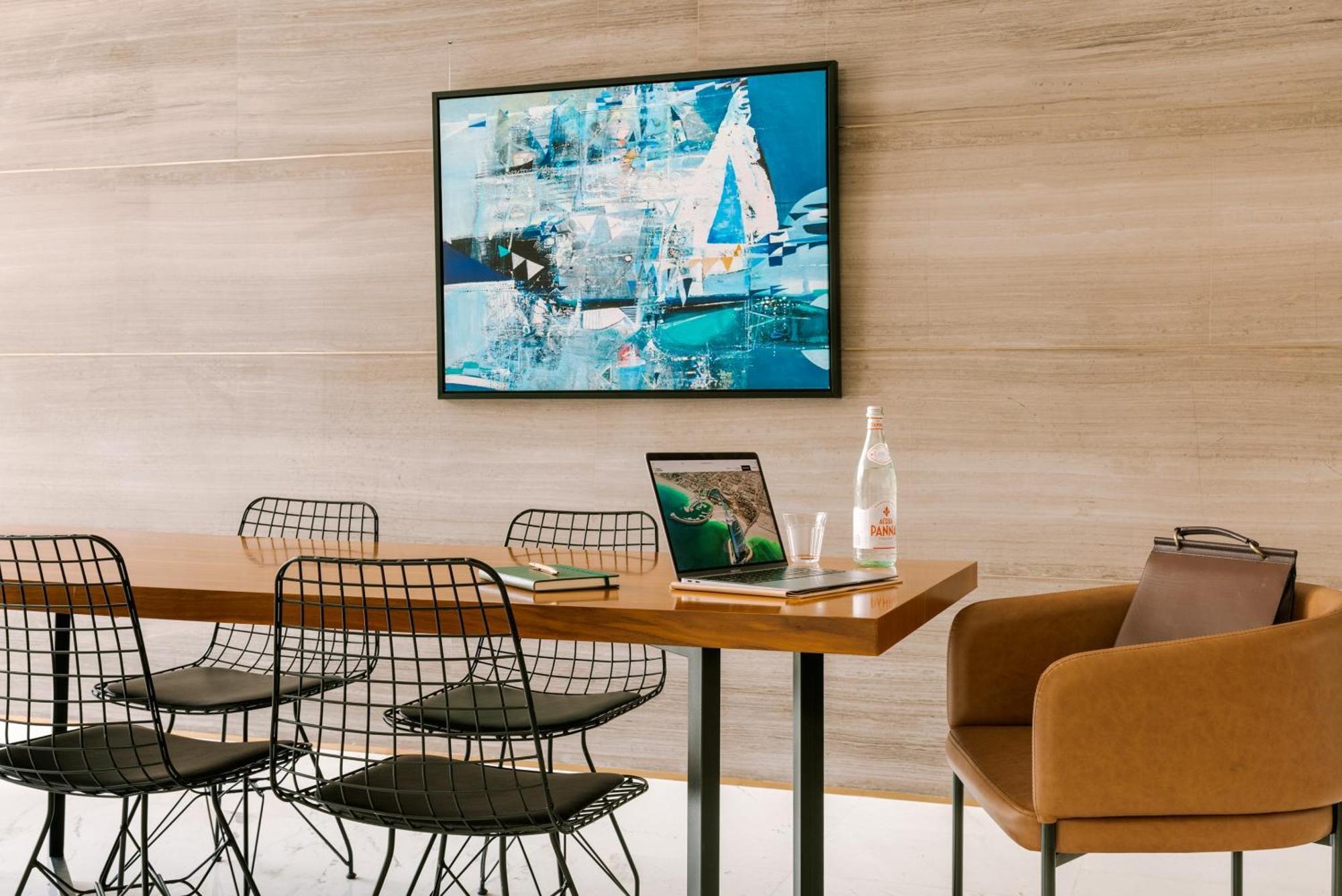 Aparthotel Sonder Downtown Towers 4*