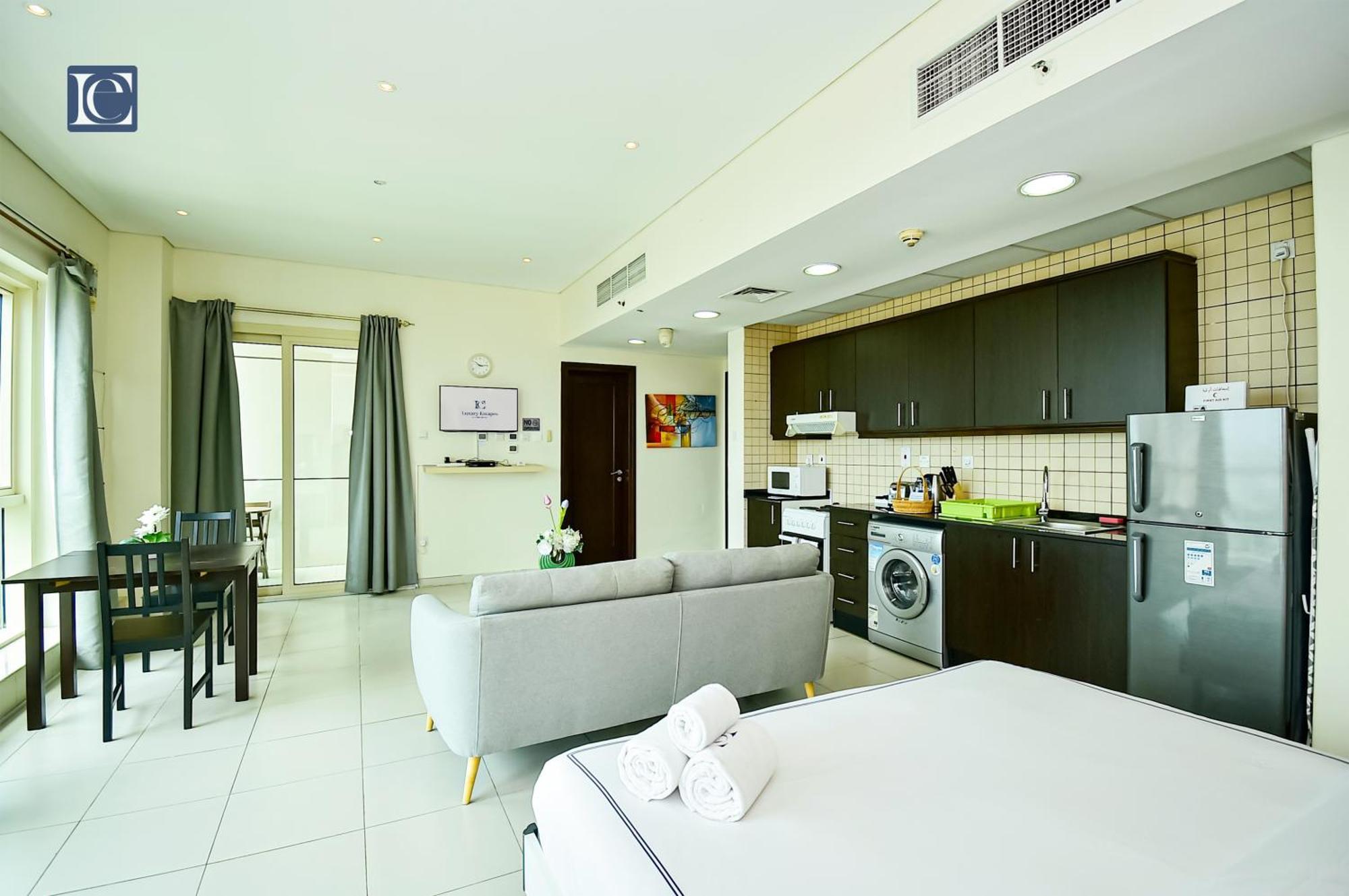 Apartment Luxury Escapes - Furnished With Balcony In Royal Oceanic *