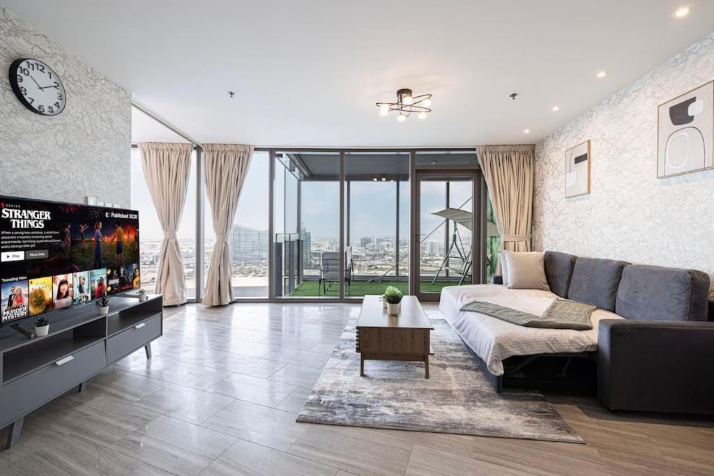 Luxury 1-br Waterfront Living Holiday home *