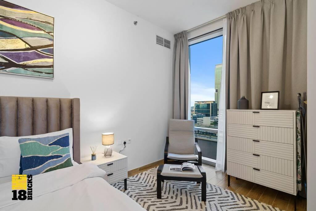 Apartment Spacious And Peaceful 1br With Canal Views
