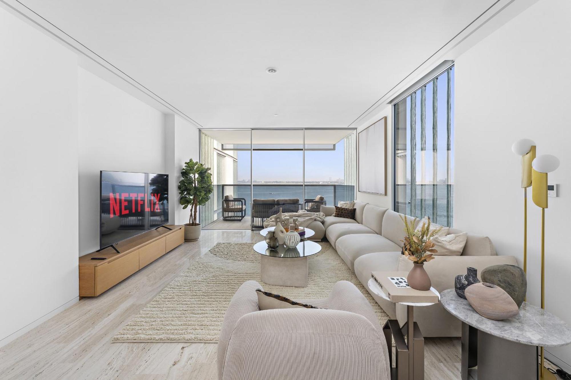 Vayk - Ultra Luxury Muraba Residences On The Palm Dubai