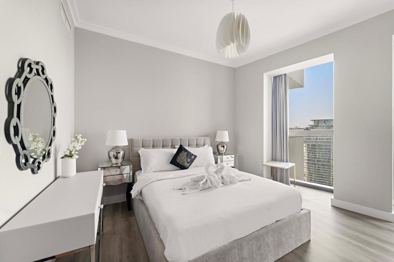 Apartment First Class 3br With Full Burj Khalifa And Fountain View