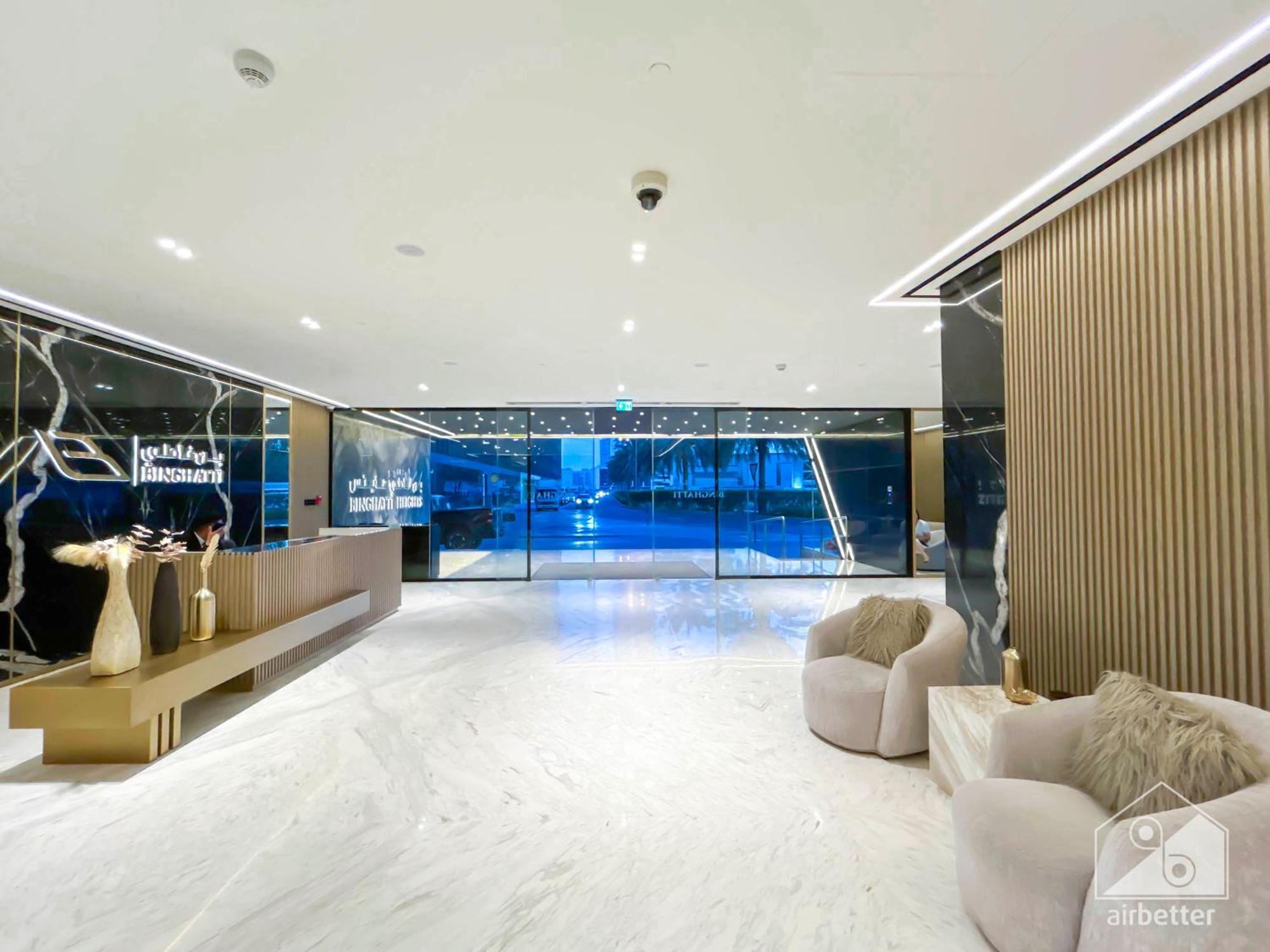 Chic 1-br & Balcony In Binghatti Heights Apartment *