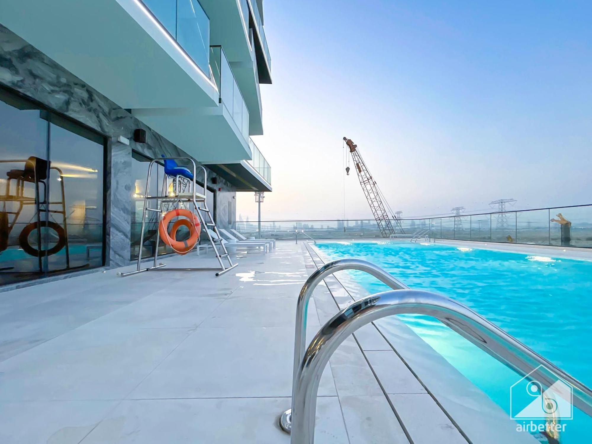 Apartment Chic 1-br & Balcony In Binghatti Heights Dubai