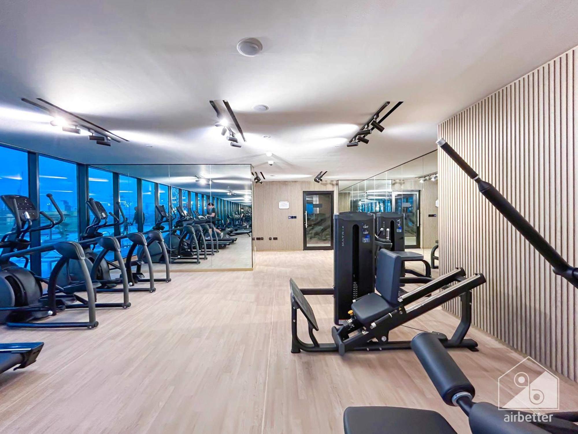 Chic 1-br & Balcony In Binghatti Heights