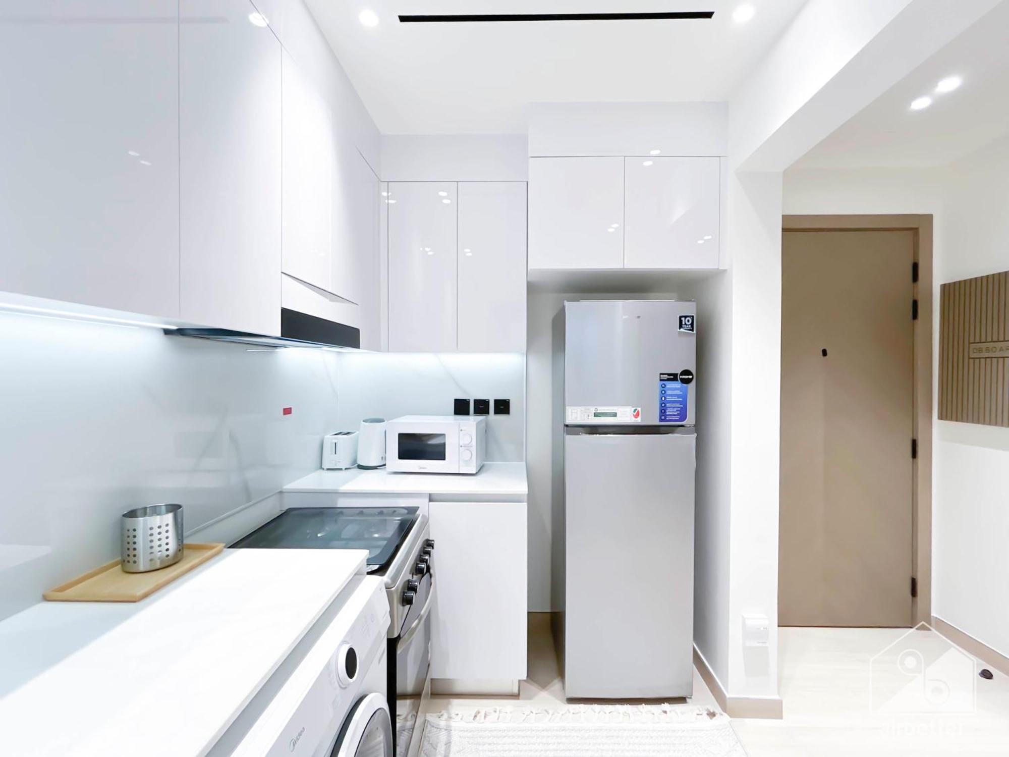 Apartment Chic 1-br & Balcony In Binghatti Heights *