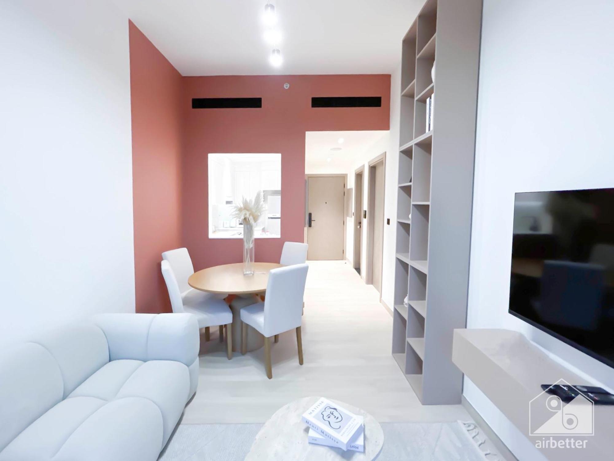 Apartment Chic 1-br & Balcony In Binghatti Heights