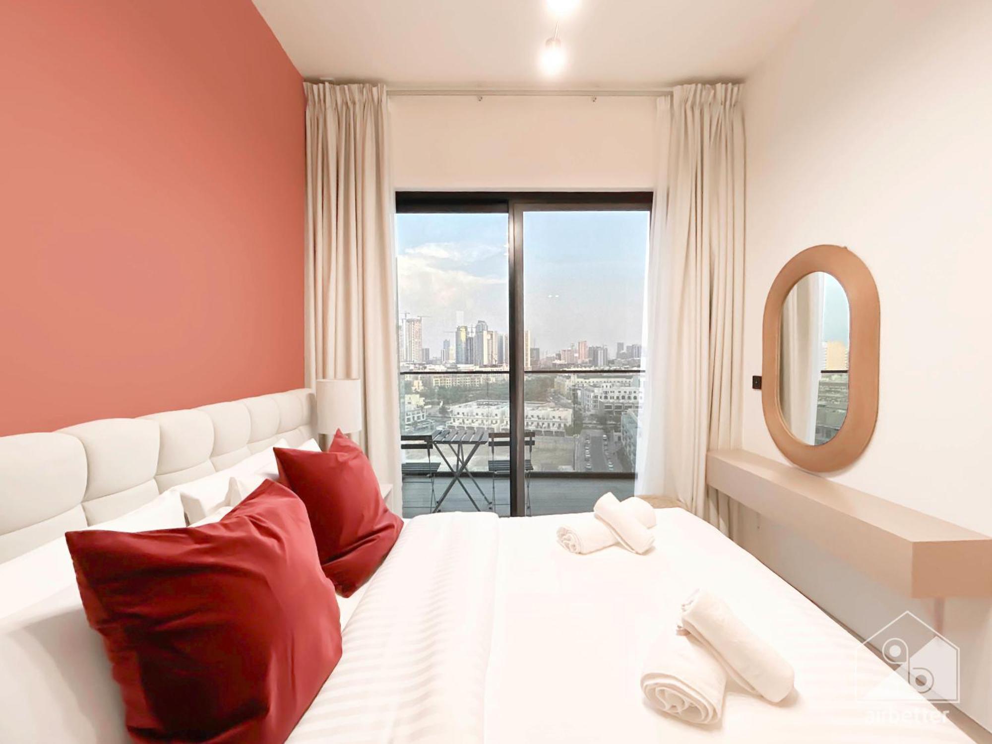 Chic 1-br & Balcony In Binghatti Heights * Dubai