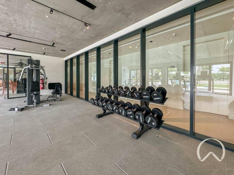 Brand New 1br In Golfville I Amazing Amenities * Dubai