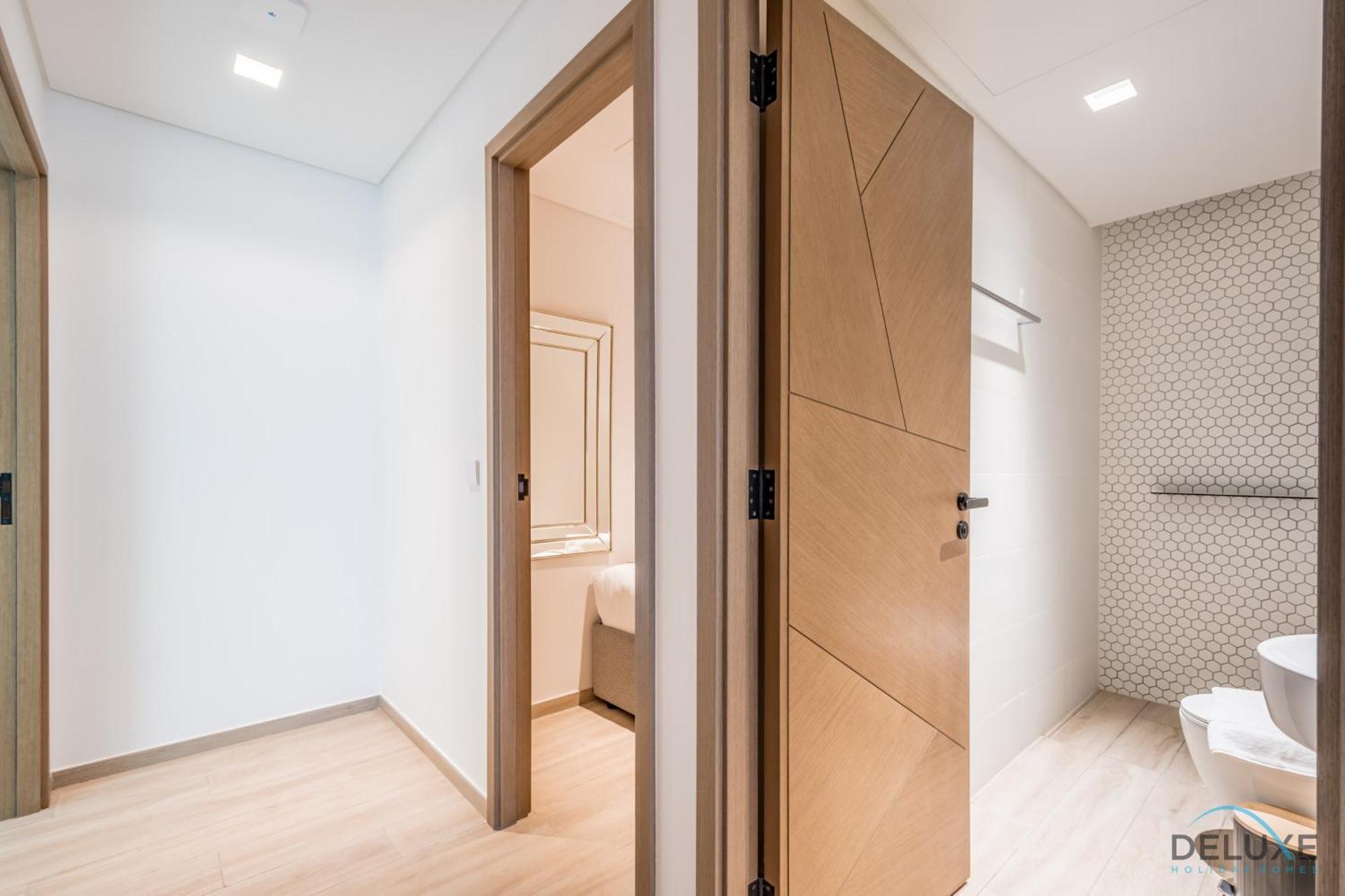 Apartment Exquisite 3br With Assistant At Palace Residences Creek Harbour By Deluxe Homes Dubai