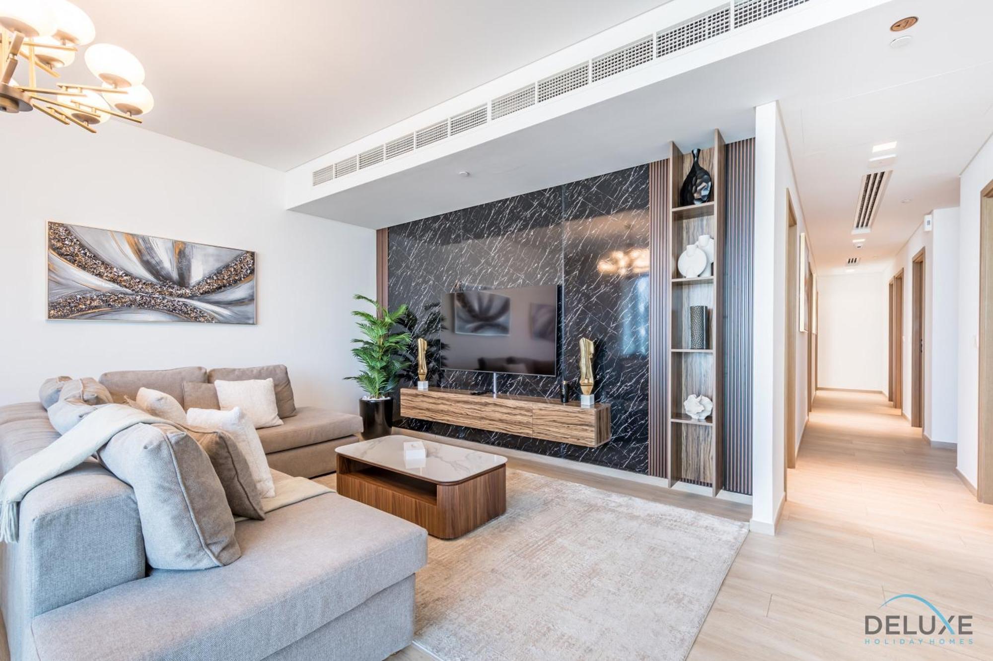 Exquisite 3br With Assistant At Palace Residences Creek Harbour By Deluxe Homes *