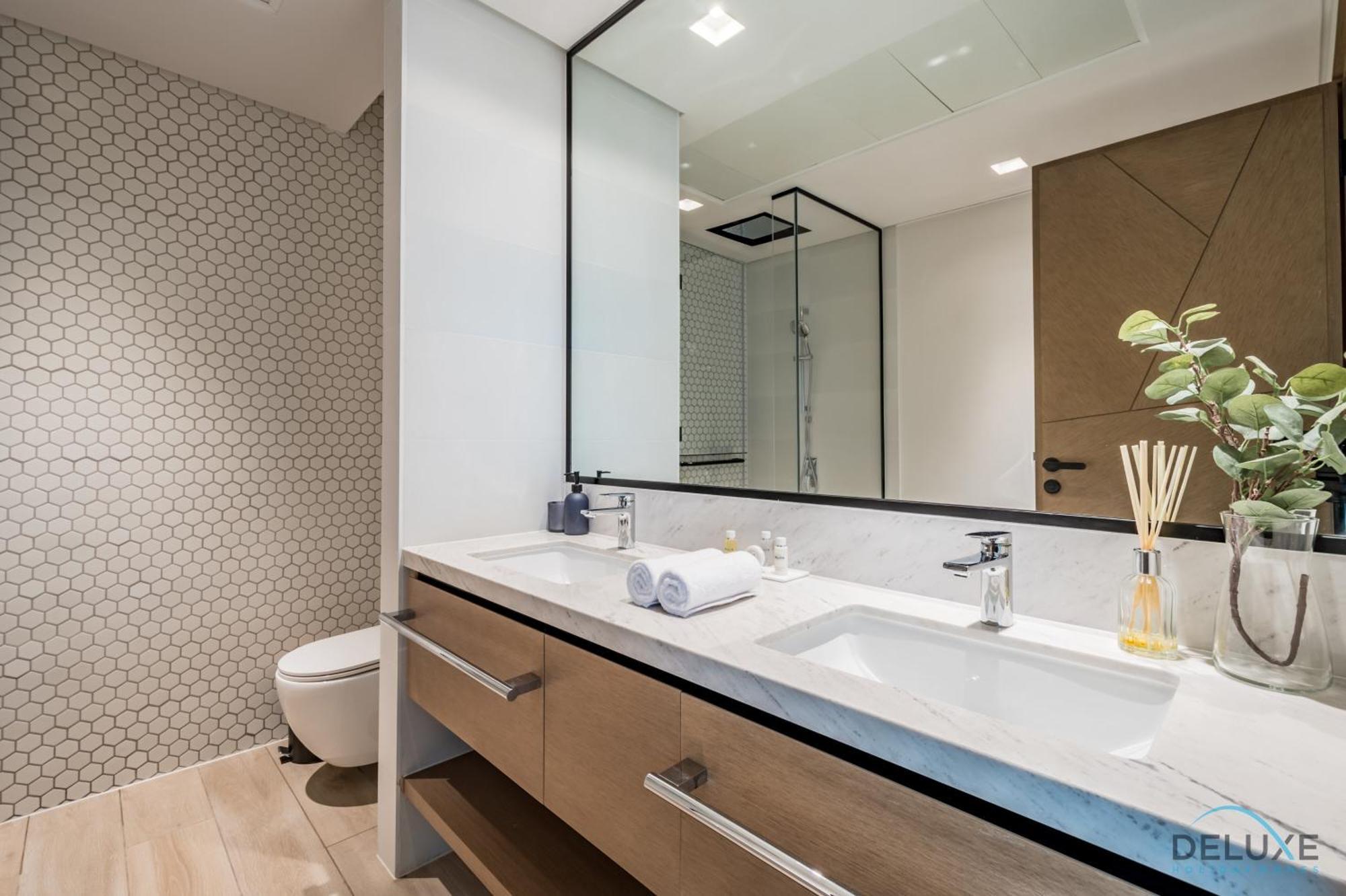 Apartment Exquisite 3br With Assistant At Palace Residences Creek Harbour By Deluxe Homes