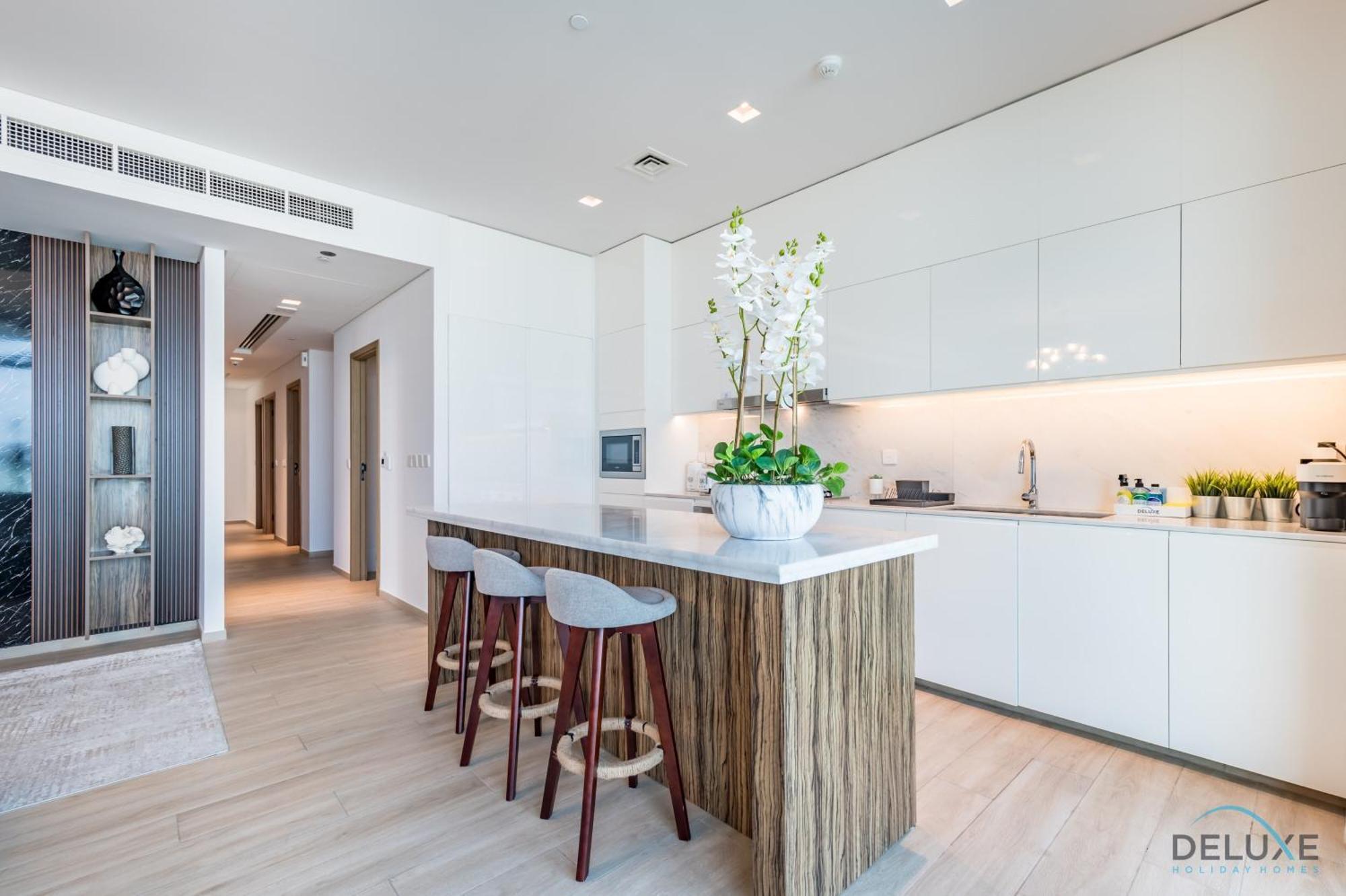 Apartment Exquisite 3br With Assistant At Palace Residences Creek Harbour By Deluxe Homes