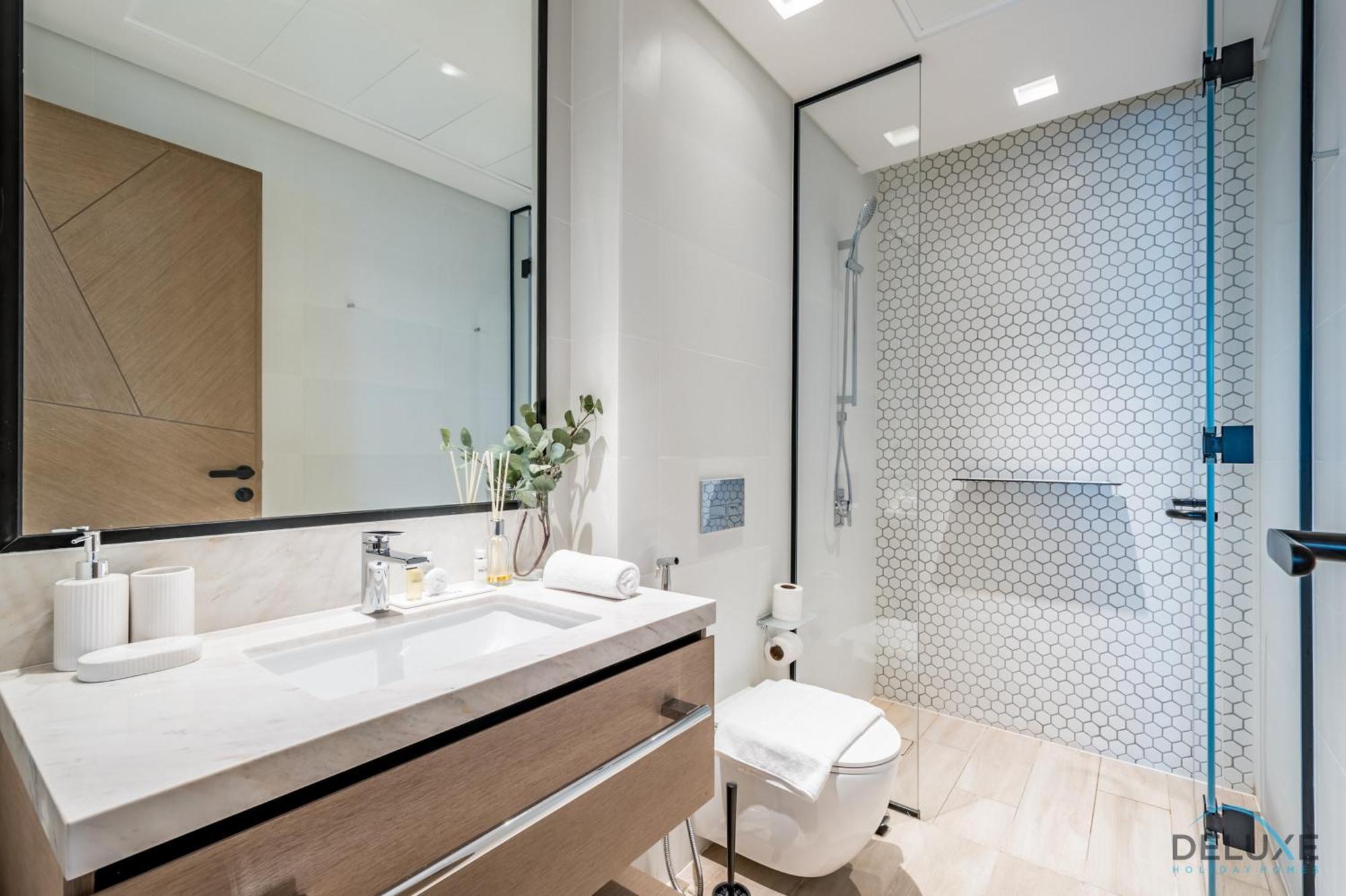 Exquisite 3br With Assistant At Palace Residences Creek Harbour By Deluxe Homes Apartment *