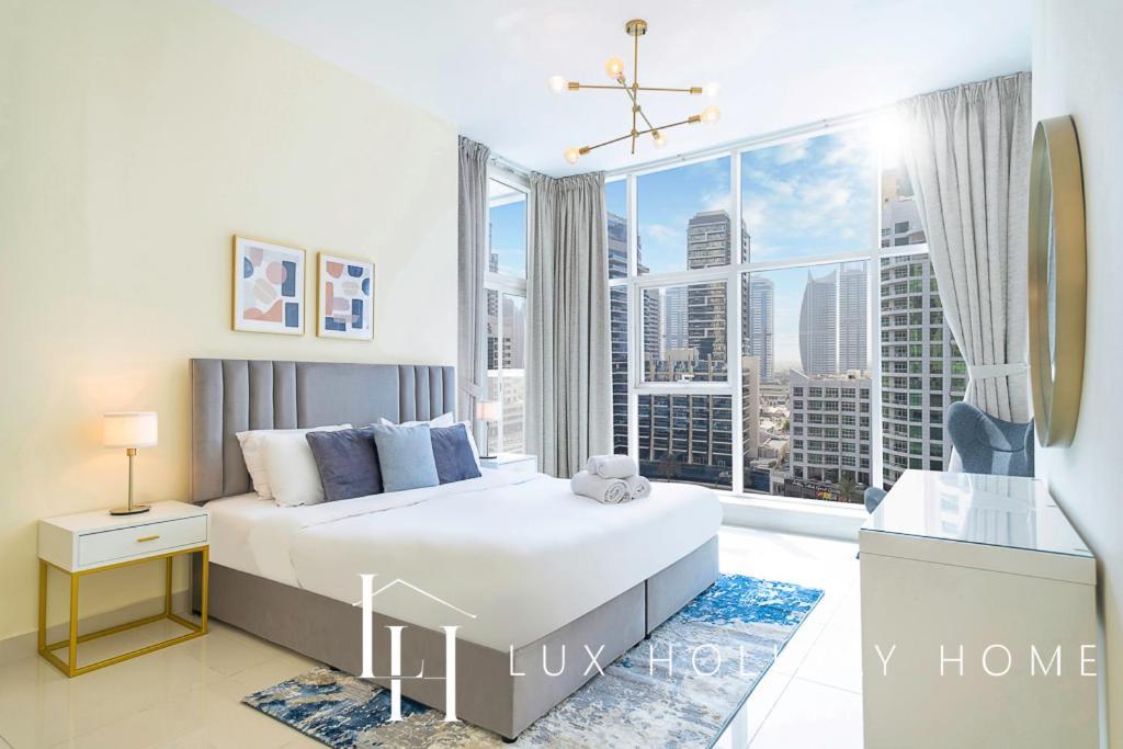 Lux Marina View Prime Location Near