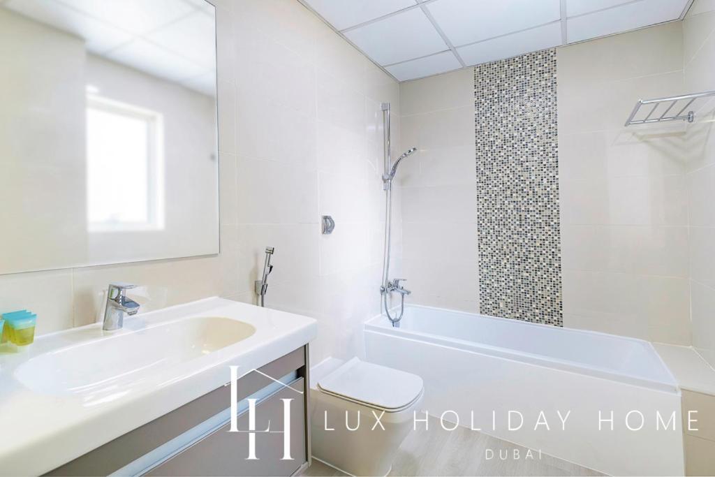 Lux Marina View Prime Location Near *