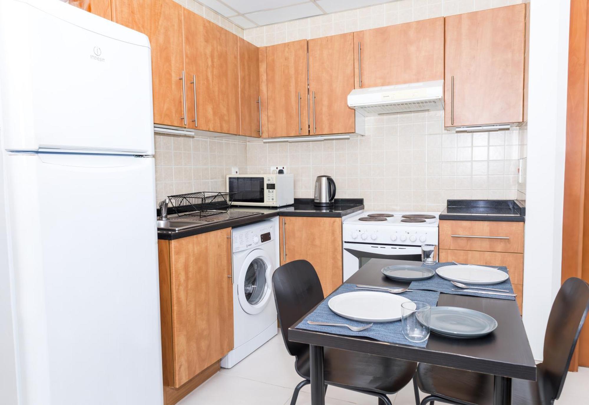 Beautiful Marina Views One Bedroom With Two Balconies Dubai