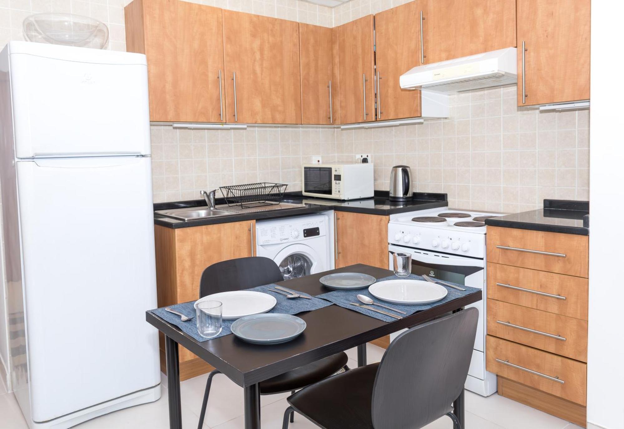 Beautiful Marina Views One Bedroom With Two Balconies Apartment *