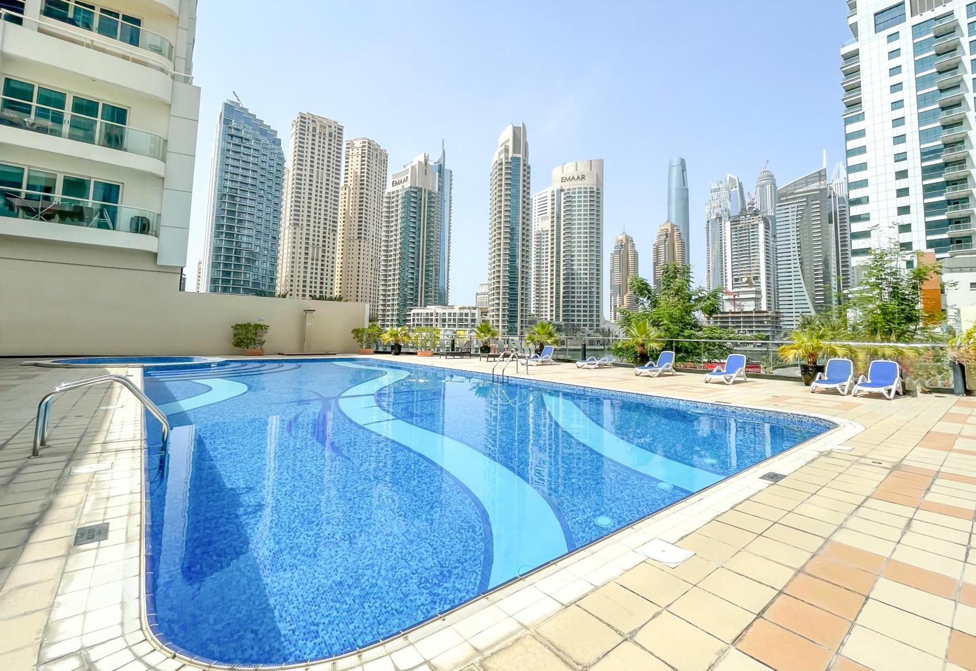 Beautiful Marina Views One Bedroom With Two Balconies *