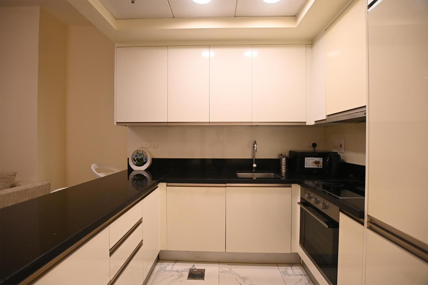 Brown Stone - Canal View Five Star Apartment *
