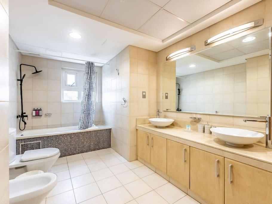 Apartment Palm Jumeriah - 4 Bedroom - Beachfront Living Dubai