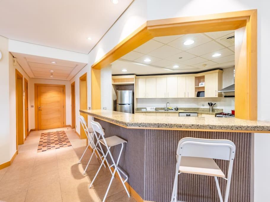Apartment Palm Jumeriah - 4 Bedroom - Beachfront Living Dubai