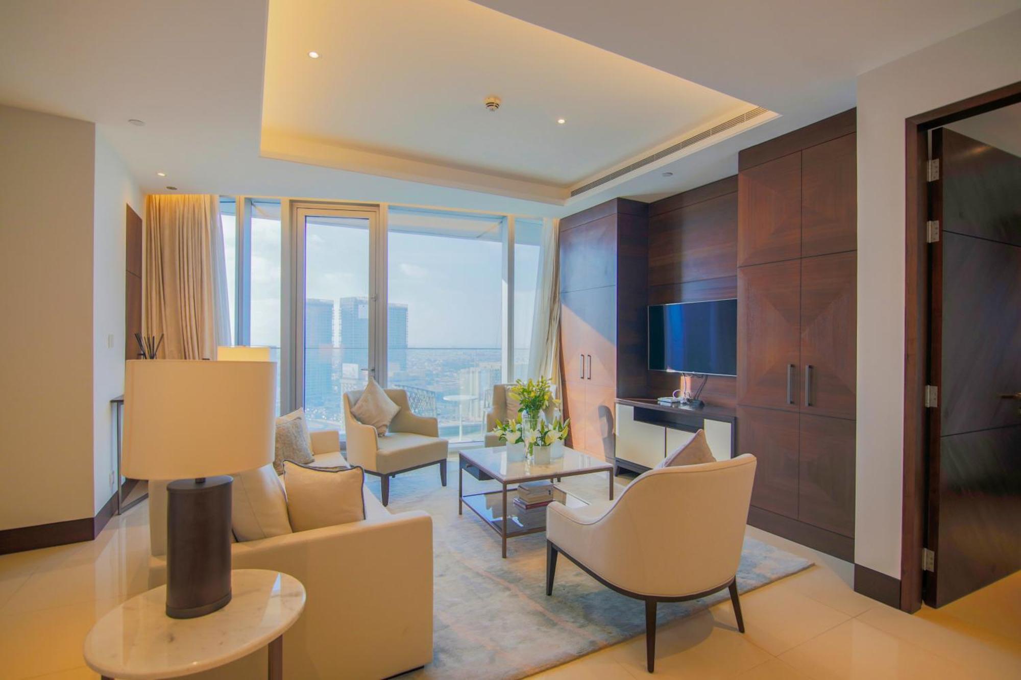 Easemytrip - Spacious Urban Oasis In Address Skyview Tower 2 * Dubai