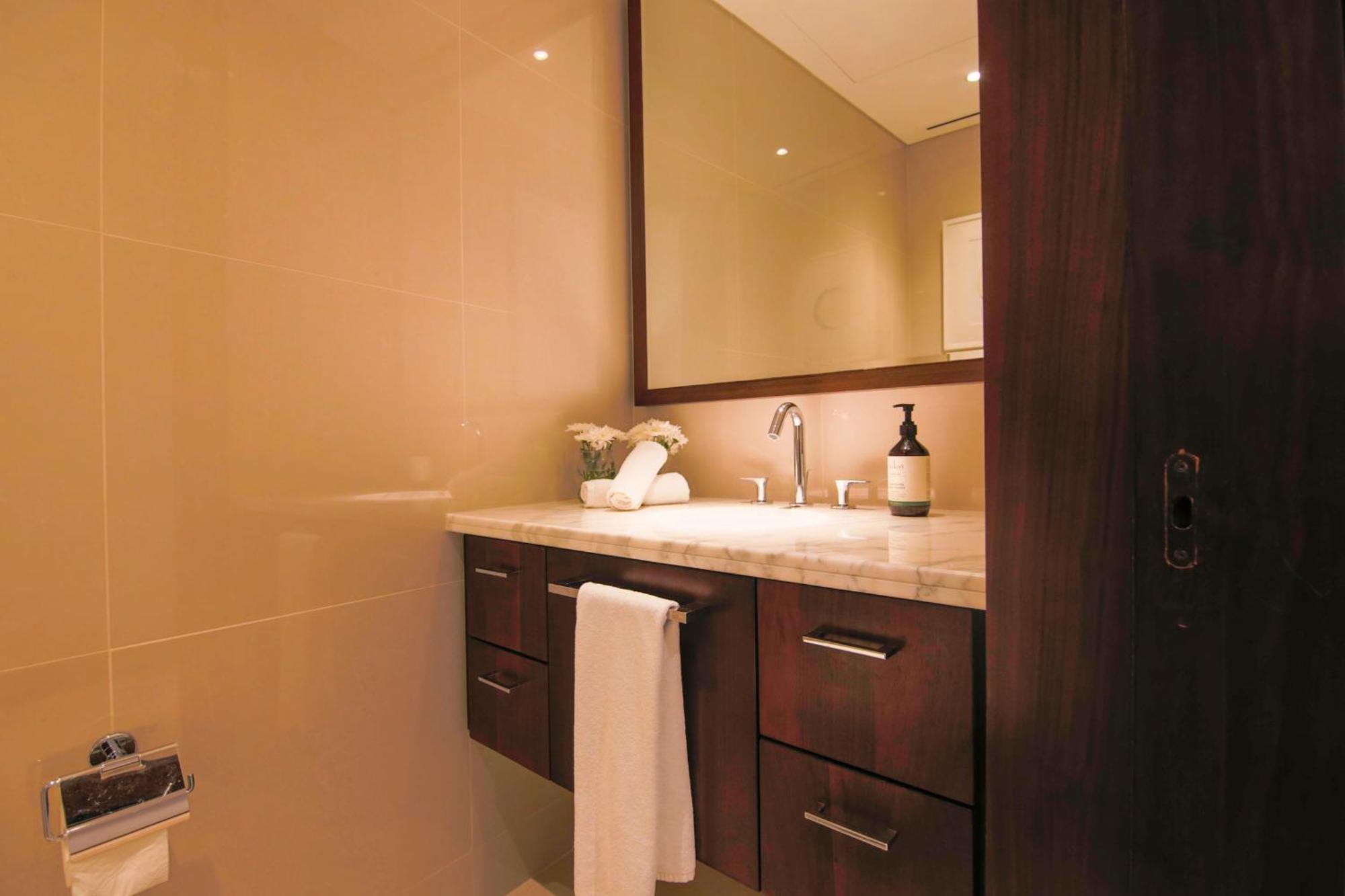 Easemytrip - Spacious Urban Oasis In Address Skyview Tower 2