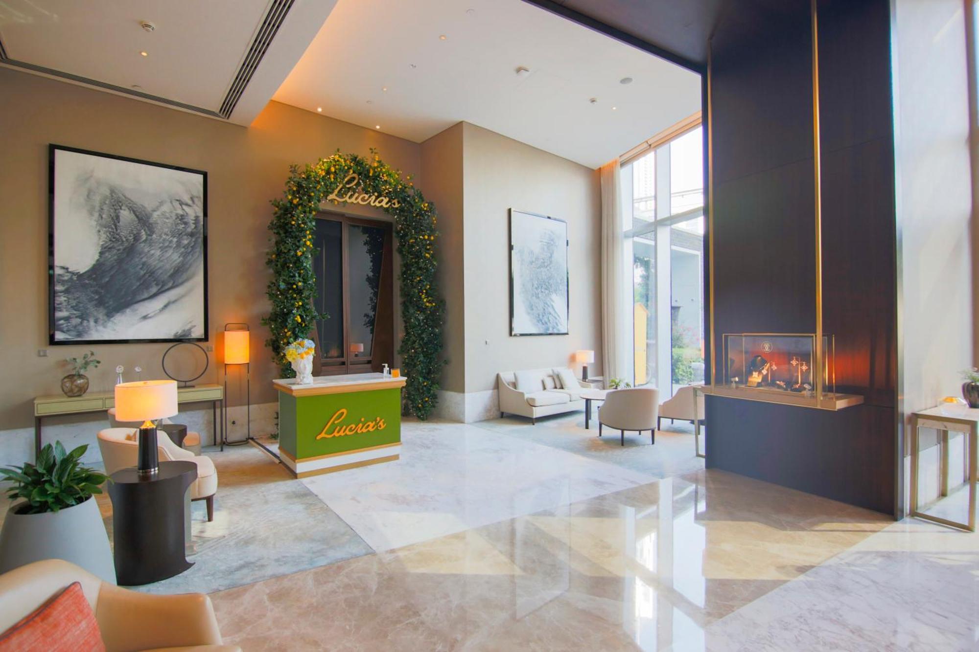 Easemytrip - Spacious Urban Oasis In Address Skyview Tower 2 Apartment