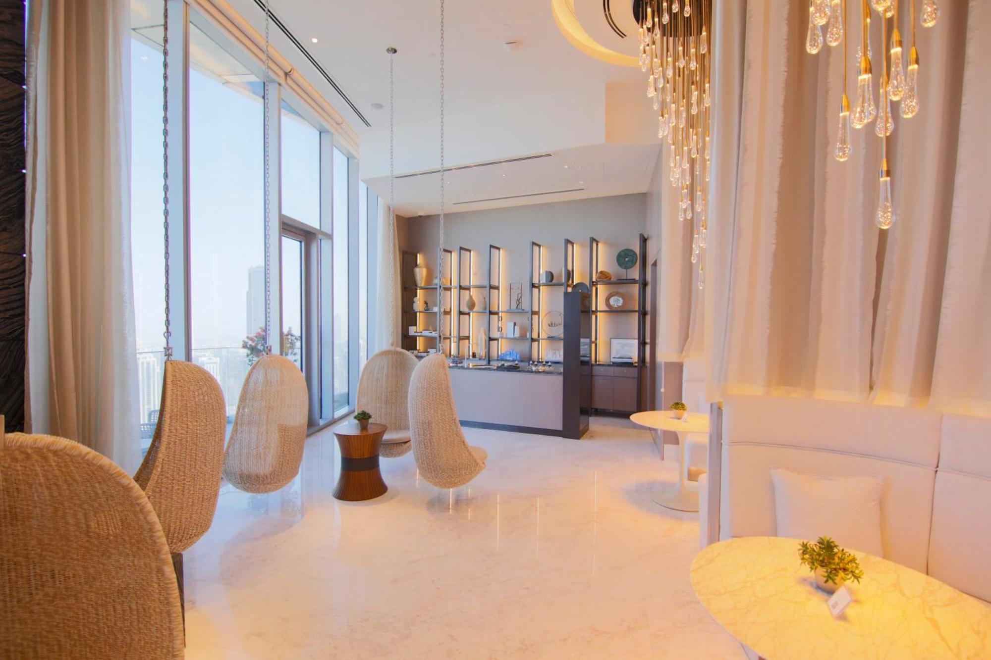 Easemytrip - Spacious Urban Oasis In Address Skyview Tower 2 * Dubai
