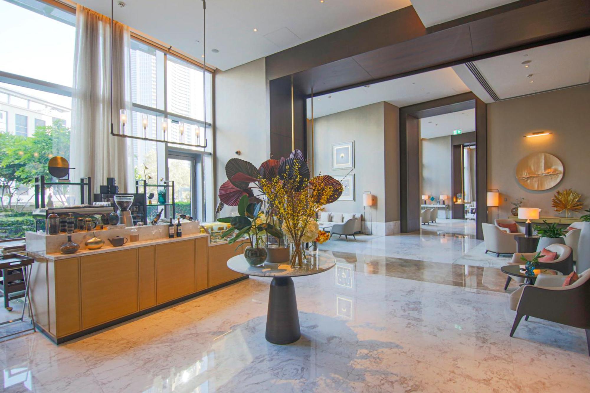 Easemytrip - Spacious Urban Oasis In Address Skyview Tower 2 Apartment