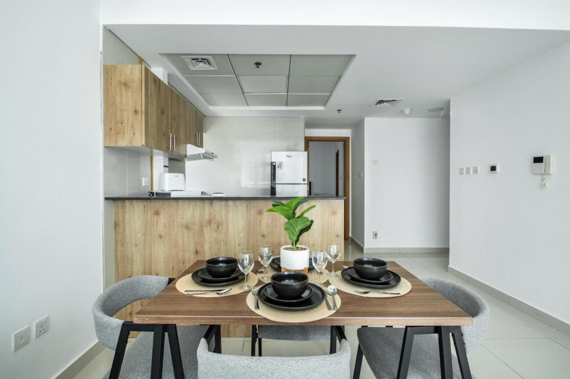 Apartment Shoresinn - Mesmerizing Waterfront In Marina Dubai