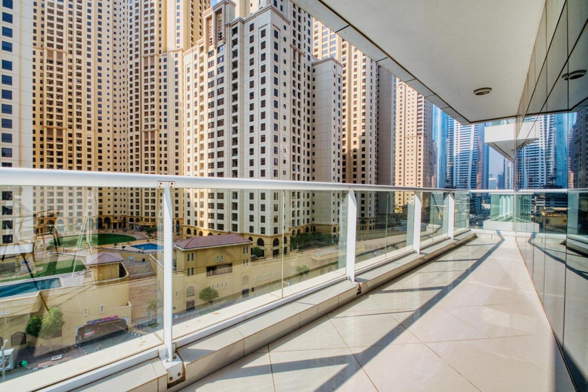 Shoresinn - Mesmerizing Waterfront In Marina Dubai